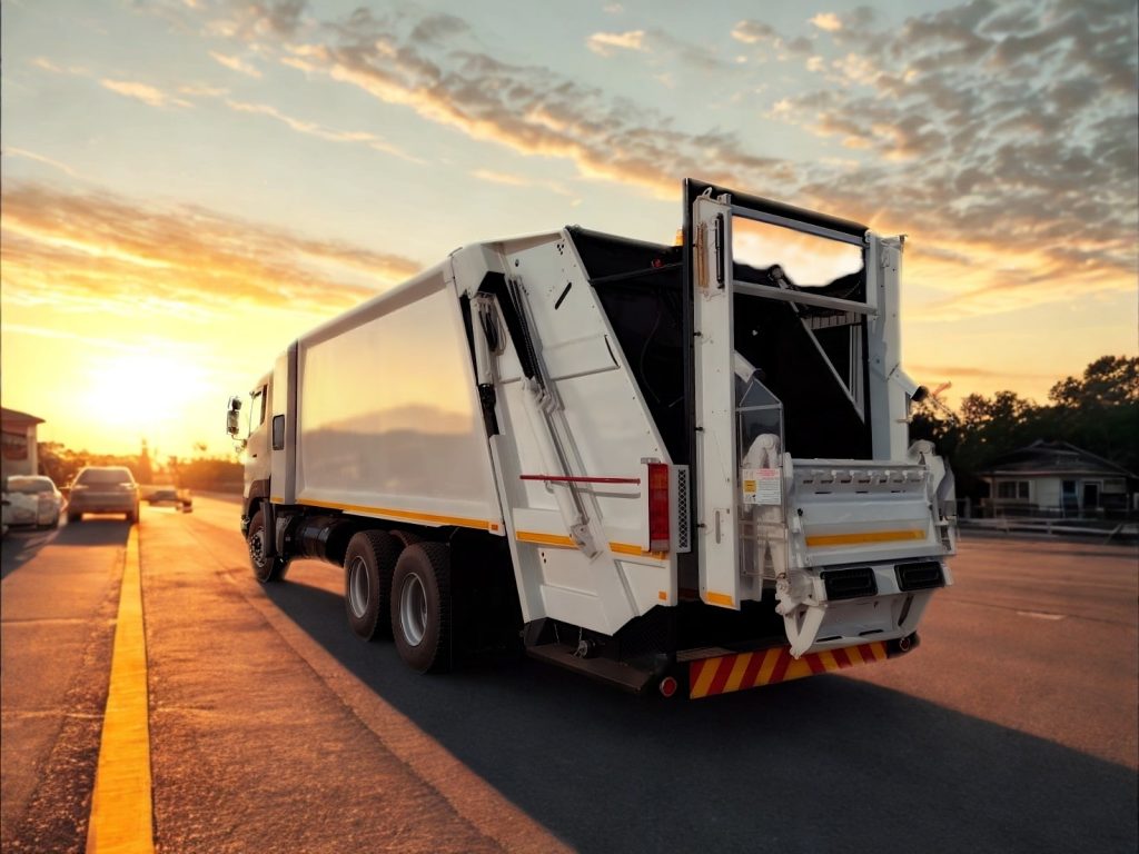Refuse Garbage Compactor Trucks